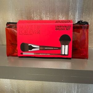MAKE UP FOREVER Brush Set Limited Edition NWT